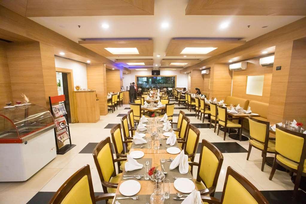 塞里斯蒂尔褔特公园酒店 - Itc酒店集团成员－班加罗尔 餐厅 照片